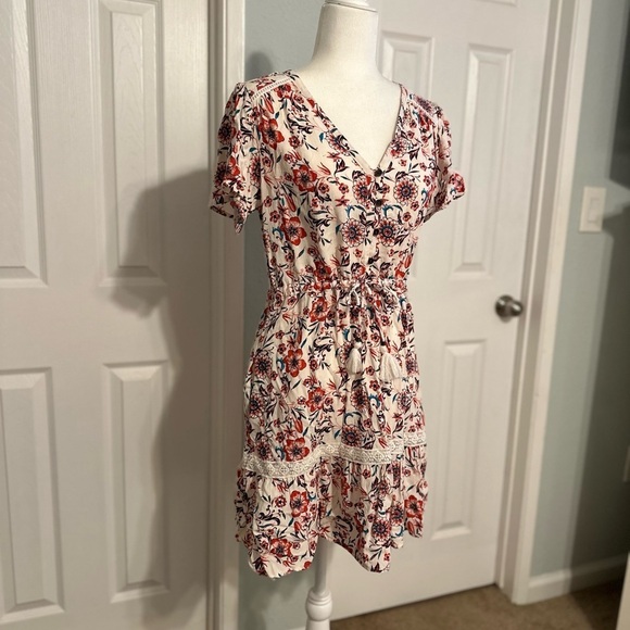 Knox Rose Floral White Red Pink Blue Dress Size XS - Picture 3 of 6